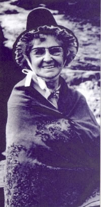 Photograph of Nansi Richards